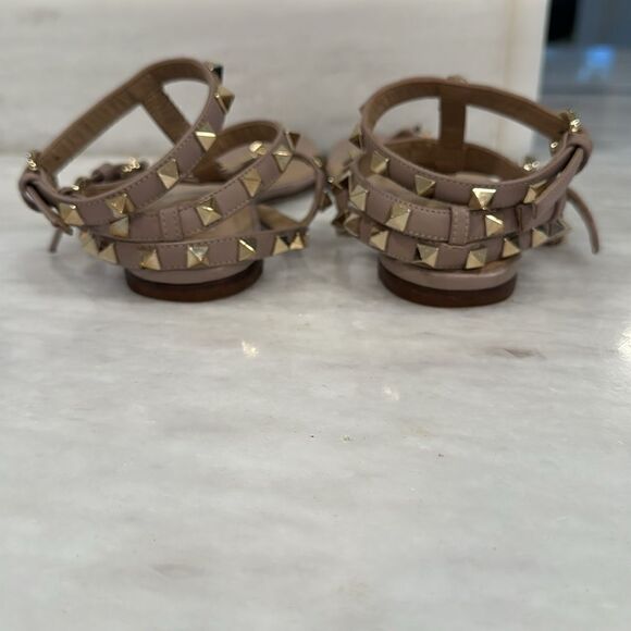 Valentino Poudre rockstud sandals 38 tan blush with gold studs ankle strap - Picture 12 of 12